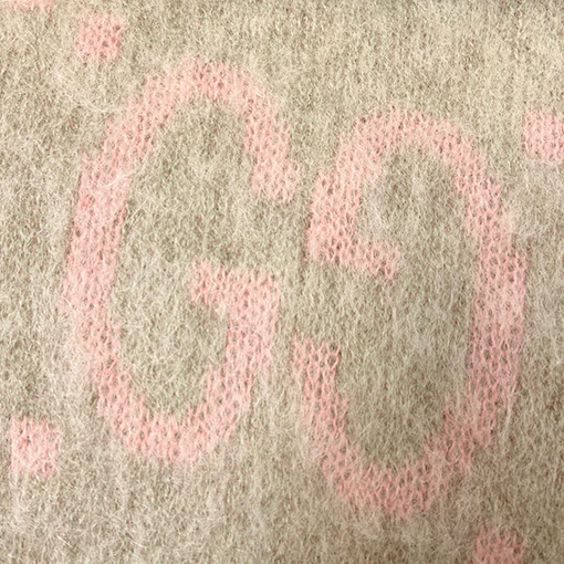 グッチ 新作モヘアニットカーディガン