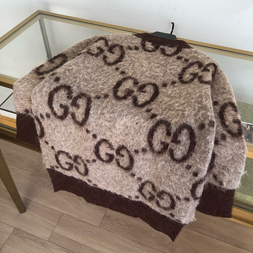 グッチ リバーシブルGGロングモヘアカーディガン