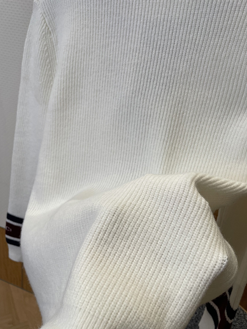 グッチコピー プレッピースタイルのウールニットカーディガン