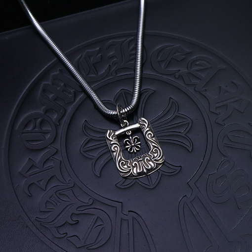 クロムハーツ クロスロゴ柄ネックレス