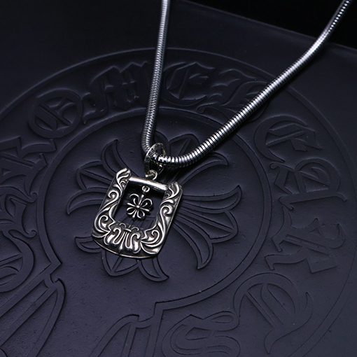 クロムハーツ クロスロゴ柄ネックレス