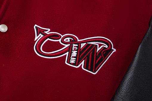 オフホワイト 刺繍パッチワークベースボールジャケット