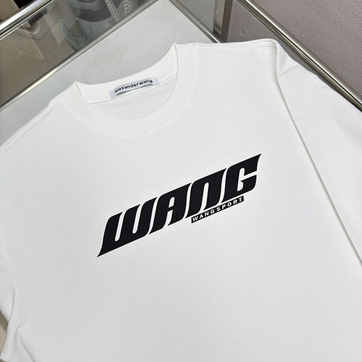 アレキサンダーワン Alexander Wang 胸に厚のフォームデザインとロゴが入った長袖シャツ