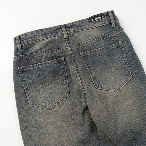 バレンシアガコピー Balenciaga Bootcut ベーシックなブラックのフレアストレートレッグジーンズ