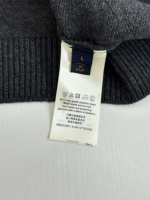 ルイヴィトン ダイヤモンド柄のハンドビーズニットクルーネックカーディガン