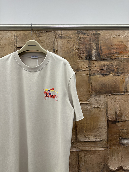 バーバリーコピー 馬術ロゴプリント半袖Tシャツ