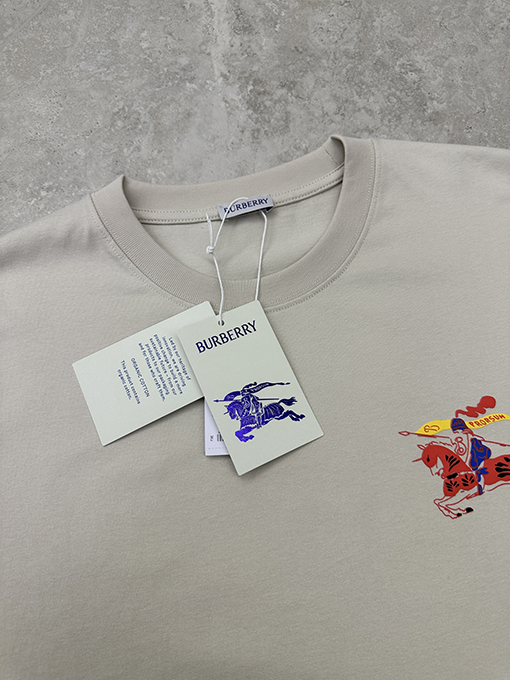 バーバリーコピー 馬術ロゴプリント半袖Tシャツ