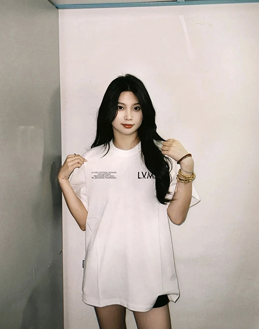 ルイヴィトン ショースタッフ半袖Tシャツ