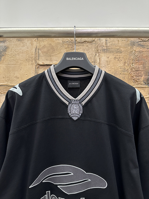 バレンシアガスーパーコピー Balenciaga アメリカンフットボール半袖Tシャツ