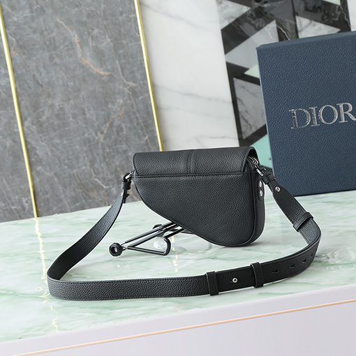 ディオール Oblique 黒のサドルバッグ