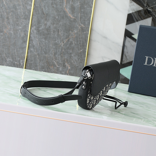 ディオールコピー Oblique クラシックサドルバッグ