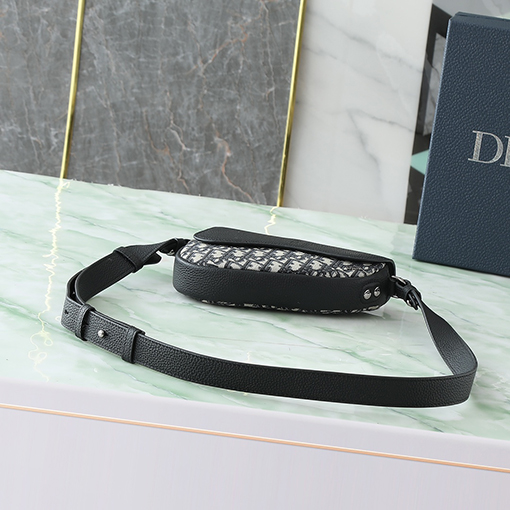 ディオールコピー Oblique クラシックサドルバッグ