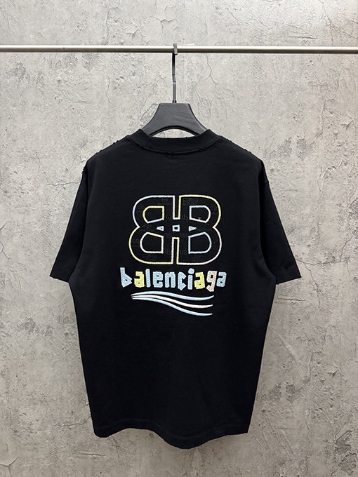 バレンシアガコピー Balenciaga 新モデルの中空カラーブロック刺繍半袖Tシャツ