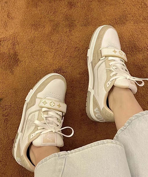 ルイヴィトン LV Trainer Sneaker レトロなバスケットボールシューズシルエットのスニーカー