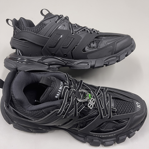 バレンシアガスーパーコピー Balenciaga Track Sneaker スタッズシリーズ カップルスニーカー