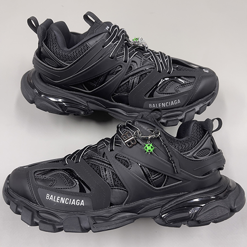 バレンシアガスーパーコピー Balenciaga Track Sneaker スタッズシリーズ カップルスニーカー