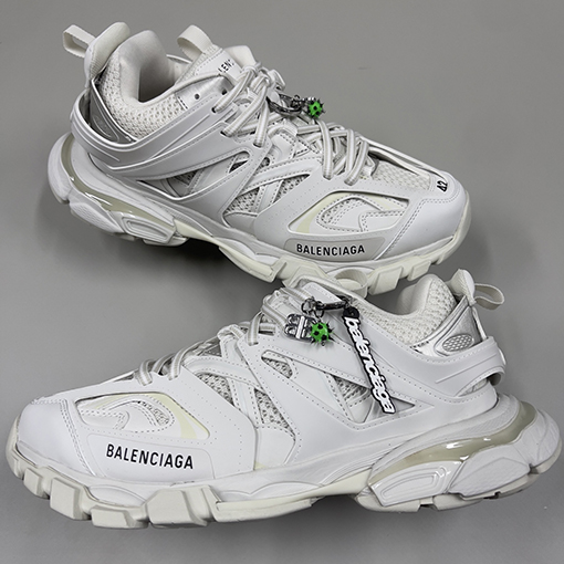バレンシアガスーパーコピー Balenciaga Track Sneaker スタッズシリーズ カップルスニーカー