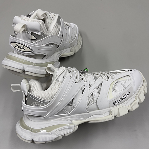 バレンシアガスーパーコピー Balenciaga Track Sneaker スタッズシリーズ カップルスニーカー