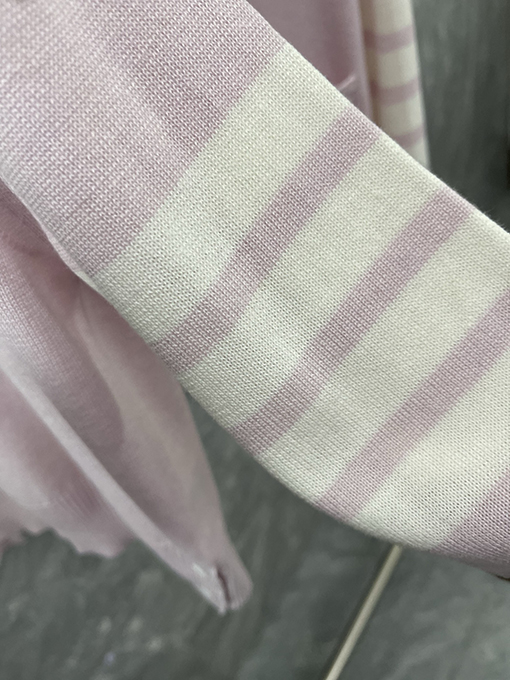 トムブラウン 馬年限定の馬柄ニットプルオーバー長袖セーター