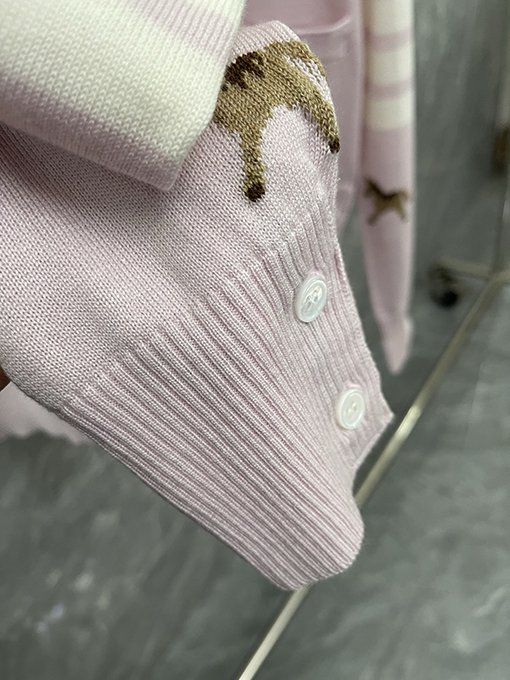 トムブラウン 馬年限定の馬柄ニットプルオーバー長袖セーター