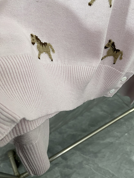 トムブラウン 馬年限定の馬柄ニットプルオーバー長袖セーター