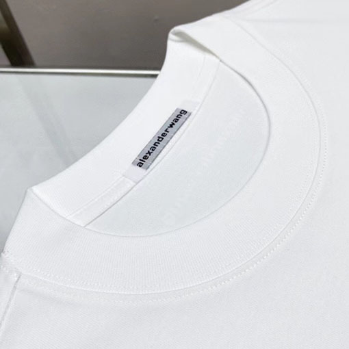 アレキサンダーワン Alexander Wang フロントとバックにデジタルダイレクトインジェクションレタリングプリントをした半袖Tシャツ