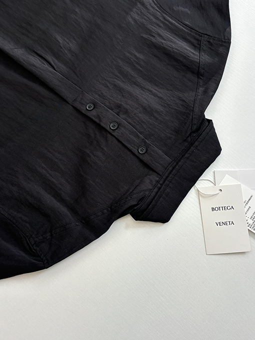 ボッテガヴェネタスーパーコピー クラシックなVネック刺繍襟コットンリネン長袖シャツ