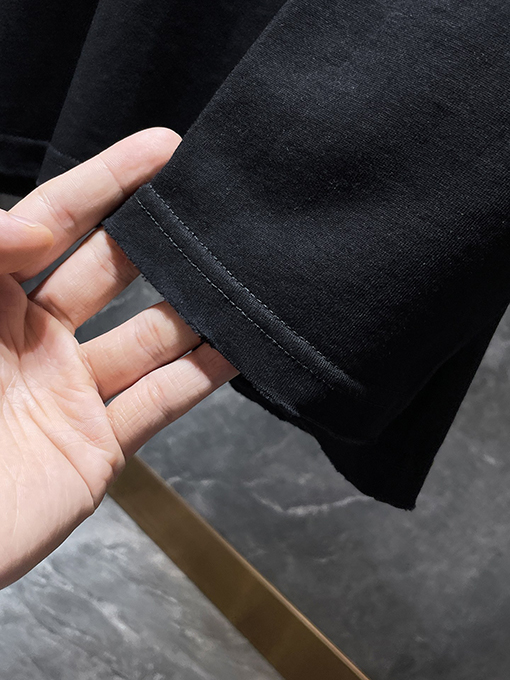 クロムハーツ 大きな馬蹄形のパッチが付いた、洗いざらしの長袖シャツ