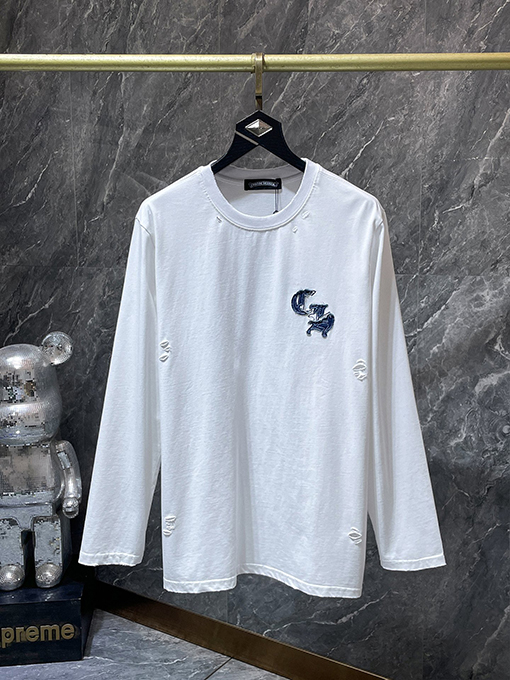 クロムハーツ 大きな馬蹄形のパッチが付いた、洗いざらしの長袖シャツ