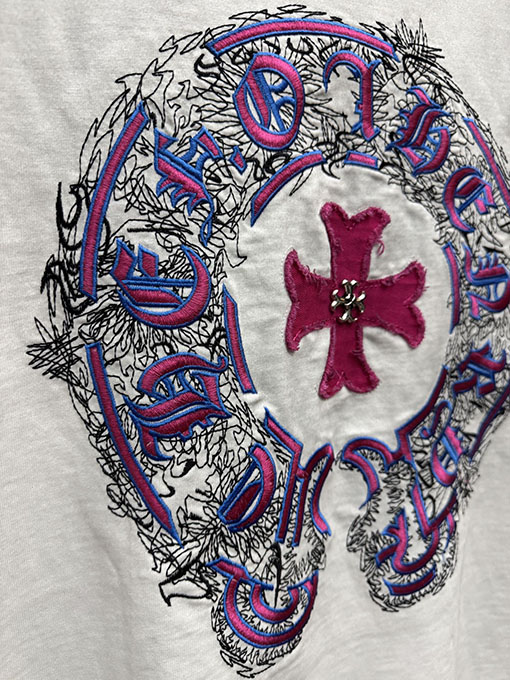 クロムハーツコピー アメリカンスタイルのウォッシュカラーブロックアップリケ刺繍半袖Tシャツ
