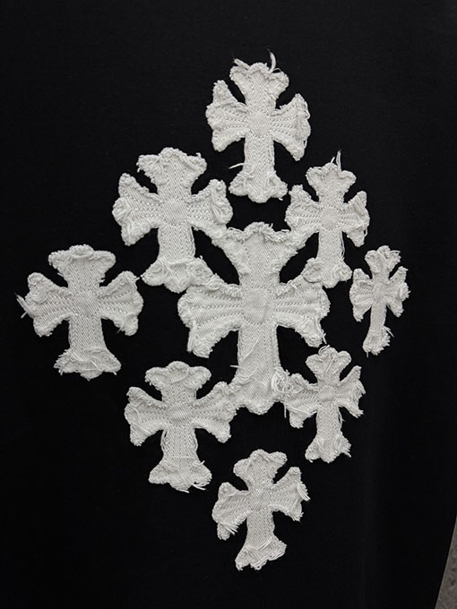 クロムハーツスーパーコピー 新作アップリケクロスステッチタッセル半袖Tシャツ