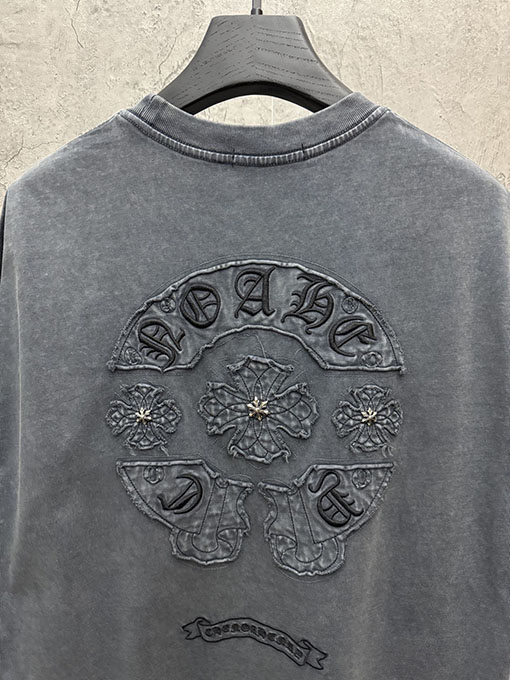クロムハーツ クラシックなアメリカンスタイルのウォッシュアップリケ刺繍半袖Tシャツ