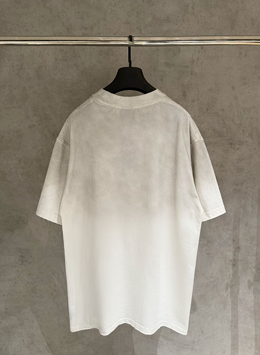 バレンシアガ 前面パネルと背面パネル刺繍半袖Tシャツ