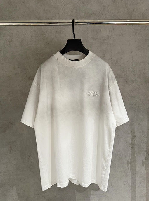 ルイヴィトンスーパーコピー 新作アップリケ刺繍半袖Tシャツ