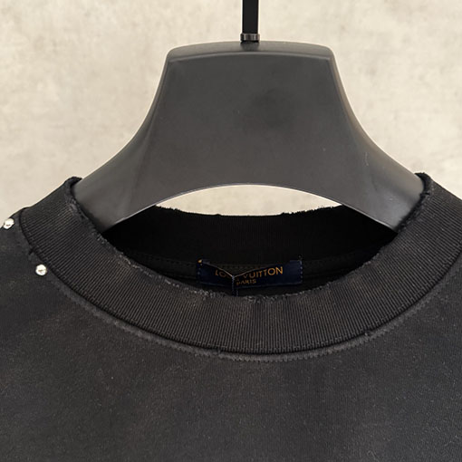 ルイヴィトンスーパーコピー 新作アップリケ刺繍半袖Tシャツ