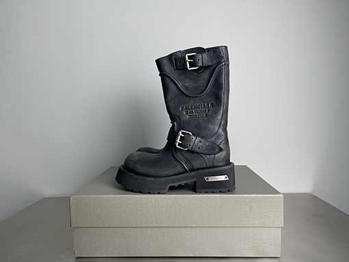 バレンシアガ Balenciaga Venom カーフスキンラウンドトゥバックルアンクルブーツ