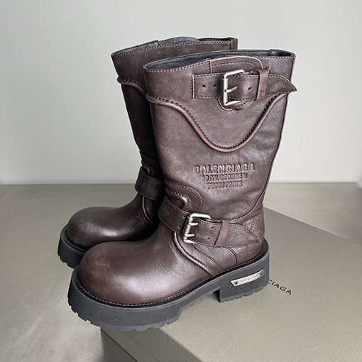 バレンシアガ Balenciaga Venom カーフスキンラウンドトゥバックルアンクルブーツ