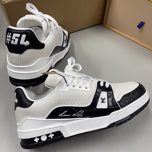 ルイヴィトンコピー Trainer Sneaker 新モデルカップルスニーカー