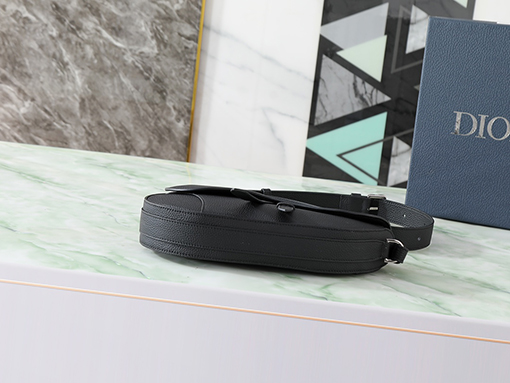 ディオール サドルバッグ