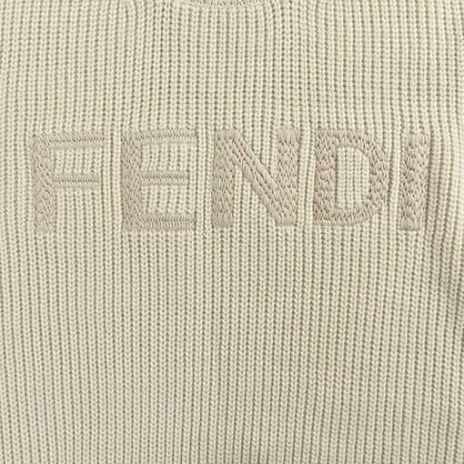 フェンディ FENDI 大きなロゴクルーネックセーター
