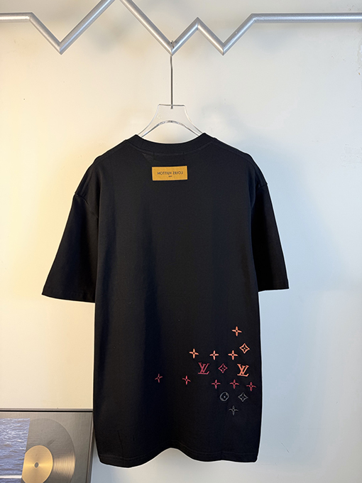 ルイヴィトンスーパーコピー 新しいランウェイ半袖Tシャツ