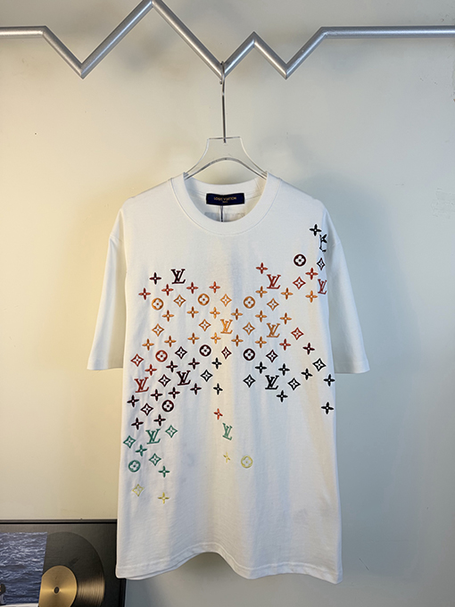 ルイヴィトンスーパーコピー 新しいランウェイ半袖Tシャツ