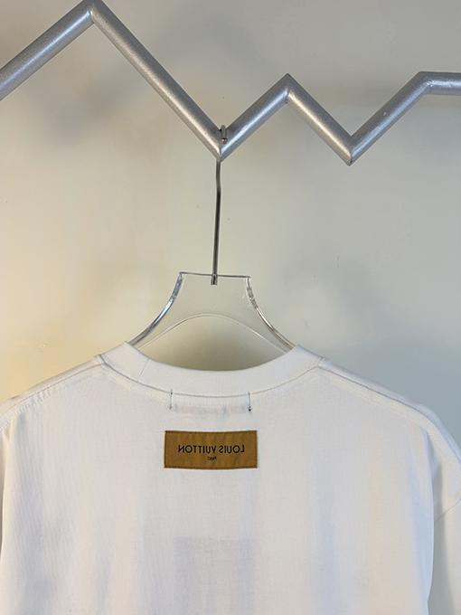 ルイヴィトンスーパーコピー 新しいランウェイ半袖Tシャツ