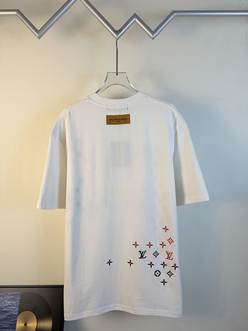 ルイヴィトンスーパーコピー 新しいランウェイ半袖Tシャツ