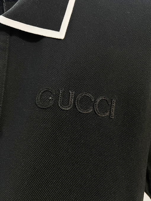 グッチ GUCCI 胸に刺繍ロゴが入った半袖ポロシャツ