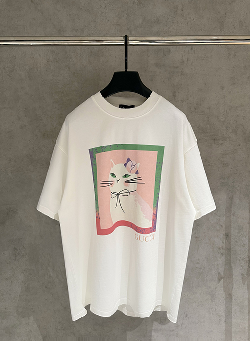 グッチスーパーコピー GUCCI 新しいプリント半袖Tシャツ