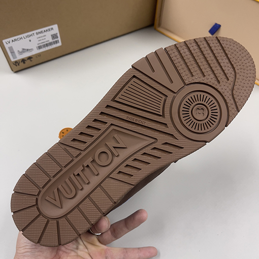 ルイヴィトンコピー Trainer Sneaker スタイリッシュなカップルスニーカー