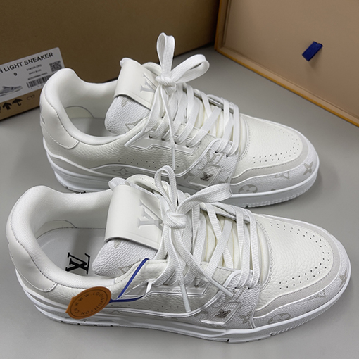 ルイヴィトンコピー Trainer Sneaker スタイリッシュなカップルスニーカー