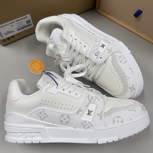 ルイヴィトンコピー Trainer Sneaker スタイリッシュなカップルスニーカー