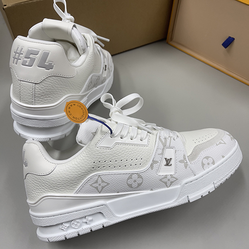 ルイヴィトンコピー Trainer Sneaker スタイリッシュなカップルスニーカー